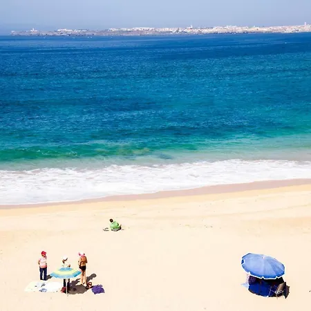 Sea & Sea Apartment, Be Moments From The Beach Apartament *